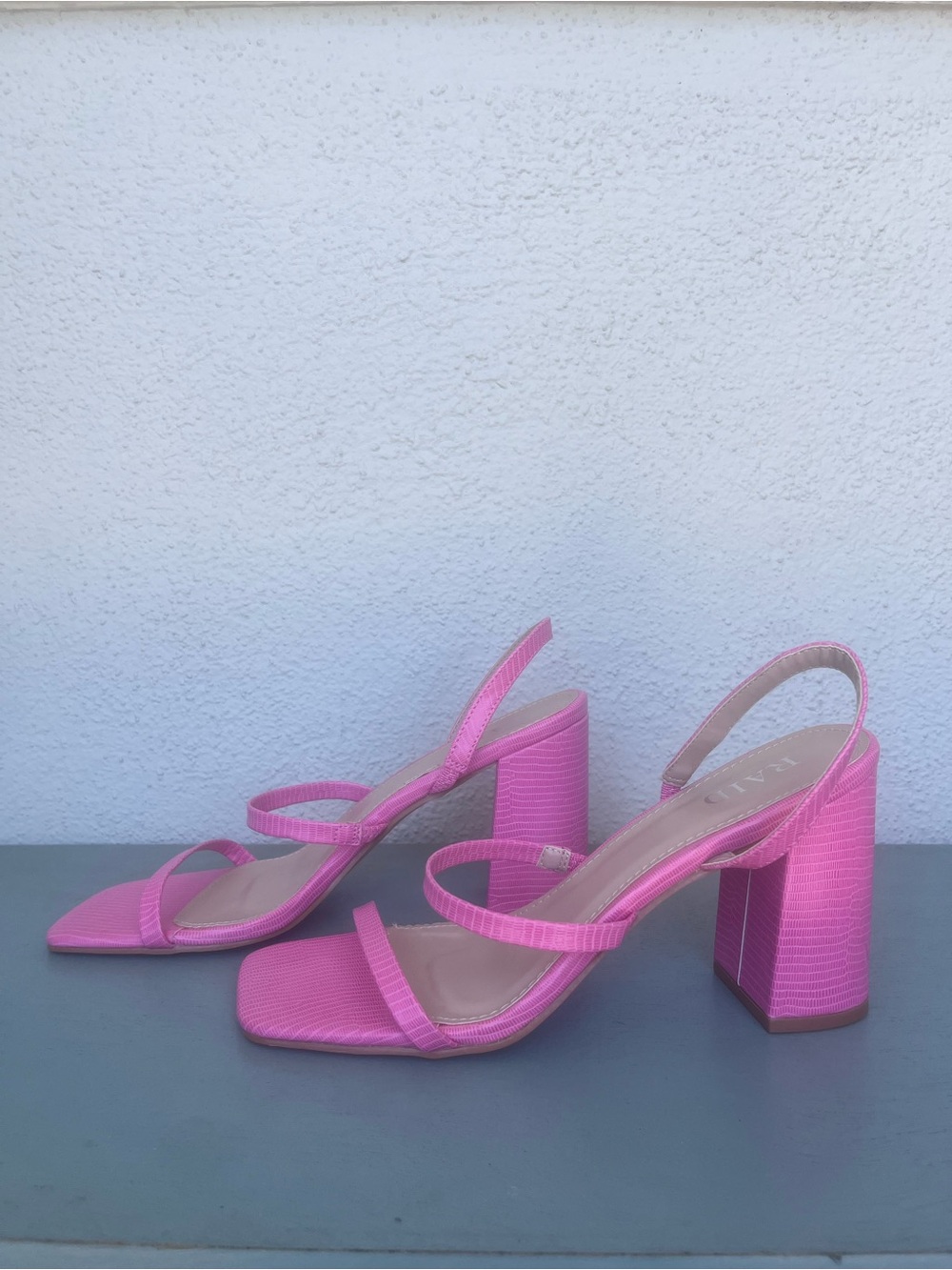 Pink Strappy Block Heel Sandals Faux Croc, NWOT - Picture 3 of 8